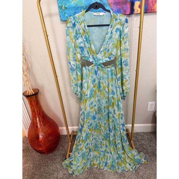 ASTR the Label Revery Floral Long Sleeve Maxi XS - Picture 3 of 10